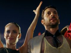 Na sátira brilhante ‘Sim’, a festa continua em Israel, enquanto a culpa é opcional Na sátira brilhante 'Sim', a festa continua em Israel, enquanto a culpa é opcional