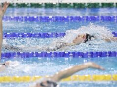 Nadadores russos e bielorrussos poderão competir com bandeira e hino após restrições retiradas pela World Aquatics Nadadores russos e bielorrussos poderão competir com bandeira e hino após restrições retiradas pela World Aquatics