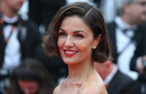 Nadia Farès, atriz de ‘The Crimson Rivers’, morre aos 57 anos Nadia Farès, atriz de 'The Crimson Rivers', morre aos 57 anos