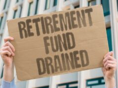 Não esvazie o seu pé-de-meia: o que todo aposentado precisa saber sobre dívidas fiscais do IRS Um envelope com