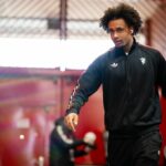 Napoli considera Joshua Zirkzee como potencial substituto da ex-estrela do Man Utd