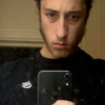 Alfie Coleman, então com 19 anos, foi mantido do lado de fora de um supermercado Morrisons em Stratford, leste de Londres, depois de trocar £ 3.500 por uma arma e munição em setembro de 2023.