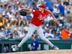 Nick Lodolo, dos Reds, sai da reabilitação de lesão e começa cedo com bolha no dedo arremessador O arremessador do Cincinnati Reds, Nick Lodolo, no monte durante um jogo de treinamento de primavera.