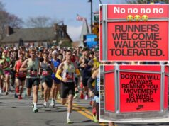 Nike humilhada por anúncio de ‘caminhantes tolerados’ acusado de ‘envergonhar o ritmo’ antes da Maratona de Boston Nike humilhada por anúncio de 'caminhantes tolerados' acusado de 'envergonhar o ritmo' antes da Maratona de Boston