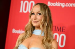 Nikki Glaser faria ‘com certeza’ um assado de Leonardo DiCaprio, mas diz que não deveria se inscrever para um: ‘Talvez se ele estivesse doando para a mudança climática’ Nikki Glaser faria 'com certeza' um assado de Leonardo DiCaprio, mas diz que não deveria se inscrever para um: 'Talvez se ele estivesse doando para a mudança climática'