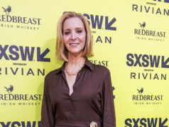 ‘Ninguém se importava comigo’: a estrela de Friends, Lisa Kudrow, diz que se sentiu ‘uma reflexão tardia’ entre os seis membros do elenco Lisa Kudrow afirmou que 'ninguém se importava' com ela em meio ao sucesso de Friends, enquanto seus colegas de elenco recebiam contratos lucrativos de filmes