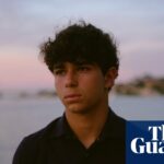 Noah, de quinze anos, não foi expulso de nenhuma plataforma de mídia social – ele ainda está lutando contra a proibição de menores de 16 anos na Austrália no tribunal