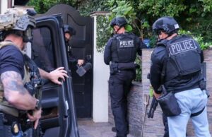 Novos detalhes surgem sobre a prisão do cantor D4vd pelo assassinato de adolescente Novos detalhes surgem sobre a prisão do cantor D4vd pelo assassinato de adolescente