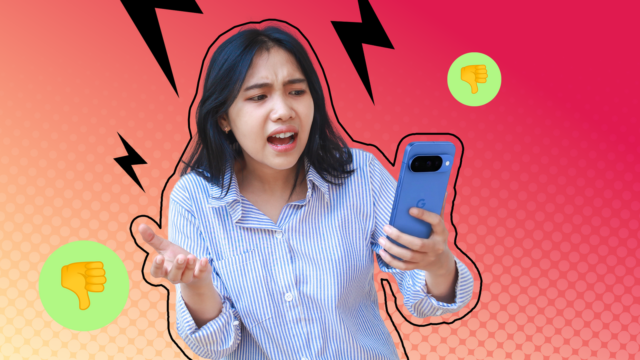 Mascote Android com uma lupa ao lado de um smartphone Samsung.