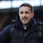O Man Utd pode enfrentar a disputa pelo título da Premier League se três fatores de 'chance certa' se concretizarem, afirma Gary Neville