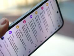 O Mensagens do Google recebe uma pequena mudança que o salvará de enormes dores de cabeça O ícone do Mensagens do Google na tela inicial de um Samsung Galaxy S23+.
