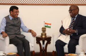 O Ministro dos Esportes da União, Mansukh Mandaviya, encontra-se com o presidente da Commonwealth Sport e reafirma a visão da Índia para o CWG 2030 O Ministro dos Esportes da União, Mansukh Mandaviya, encontra-se com o presidente da Commonwealth Sport e reafirma a visão da Índia para o CWG 2030