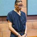 O ator de Dances With Wolves, Nathan Chasing Horse, foi condenado à prisão perpétua depois de ser condenado por agredir sexualmente mulheres e meninas indígenas no início deste ano; retratado em fevereiro de 2023 em Las Vegas