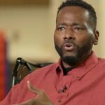 Michael Cera e Aubrey Plaza comparecem ao