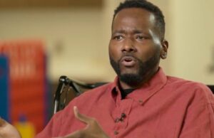 O ator de ‘The Blind Side’ Quinton Aaron acordou do coma de 4 dias para saber que sua esposa era casada com outro homem: ‘Meu maior erro’ | Vídeo Michael Cera e Aubrey Plaza comparecem ao