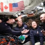 Esta foto fornecida pela NASA mostra a lua vista da espaçonave Orion Integrity durante a missão Artemis II na sexta-feira, 3 de abril de 2026. (NASA via AP)