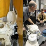 Christina Koch participa da ativação do sistema de banheiro da espaçonave Orion.