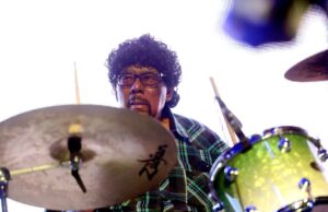 O baterista James Gadson, que tocou com Bill Withers e Marvin Gaye, morre aos 86 anos O baterista James Gadson, que tocou com Bill Withers e Marvin Gaye, morre aos 86 anos