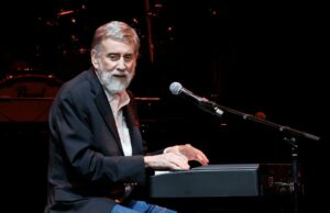 O cantor de música country Ray Stevens, 87, se recuperando após quebrar o pescoço Por que Tim McGraw considerou seriamente abandonar a música por um tempo