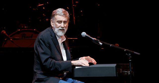 O cantor de música country Ray Stevens, 87, se recuperando Por que Tim McGraw considerou seriamente abandonar a música por um tempo
