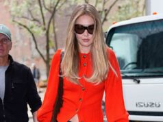 O cardigã vermelho de Gigi Hadid é uma tendência de supermodelo que define o estilo de primavera O cardigã vermelho de Gigi Hadid é uma tendência de supermodelo que define o estilo de primavera