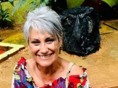 O caso sórdido de um padre católico com um paroquiano que ele aconselhava antes de seu casamento com outro homem só foi exposto quando ela foi encontrada morta na base de uma escadaria de um hotel de luxo. A professora primária Susan Philippart, 61, morreu em um estranho acidente ao cair da escada no dia do funeral de sua mãe, ouviu um inquérito