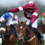 Gold Dancer morreu em Aintree após ser abatido - momentos depois de vencer sua corrida