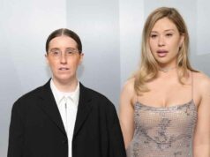 O comediante Robby Hoffman brinca que ela é o ‘garoto’ do casamento de Gabby Windey Quem é Robby Hoffman? 5 coisas para saber sobre a namorada da ex-solteira Gabby Windey