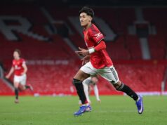 O comentário ‘especial’ de Bryan Mbeumo sobre o garoto-prodígio do Man Utd é ainda mais insano depois da admissão de treinamento de Darren Fletcher O comentário 'especial' de Bryan Mbeumo sobre o garoto-prodígio do Man Utd é ainda mais insano depois da admissão de treinamento de Darren Fletcher