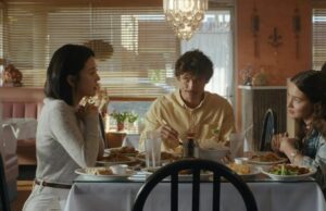 O criador de ‘Beef’, Lee Sung Jin, está pronto para ouvir a opinião dos espectadores sobre o final tortuoso da segunda temporada O criador de 'Beef', Lee Sung Jin, está pronto para ouvir a opinião dos espectadores sobre o final tortuoso da segunda temporada