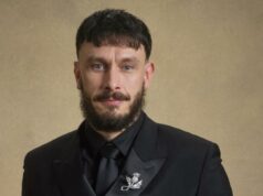 O criador/estrela de ‘Half Man’, Richard Gadd, fala sobre sua transformação física, levando uma batida depois de sua série consecutiva e sua versão quente de atum e manteiga de amendoim O criador/estrela de 'Half Man', Richard Gadd, fala sobre sua transformação física, levando uma batida depois de sua série consecutiva e sua versão quente de atum e manteiga de amendoim