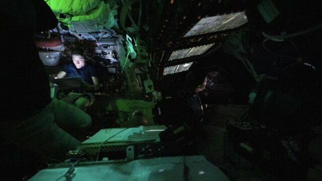 O dia em que a Terra ficou atrás da lua: Astronautas da Apollo vendo o nascer da Terra