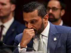 O diretor do FBI, Kash Patel, processa a Atlantic alegando reportagens falsas sobre bebida e ausências Yahoo news home