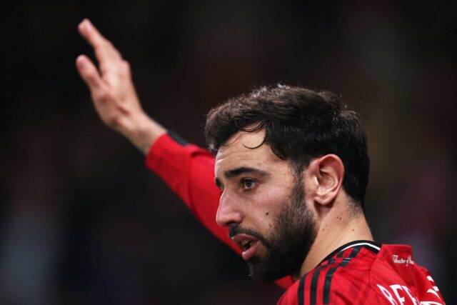 O domínio do craque do Man Utd no jogo aberto acaba com o 'mito' em torno da dependência de bolas paradas na temporada 2025/26 - opinião
