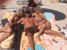 O estilo de vida de playboy de um fraudador imobiliário de £ 5 milhões que evitou a polícia durante anos: um criminoso indescritível escondido em Dubai e Bali com mulheres de biquíni e Rolls-Royces antes de cair misteriosamente para a morte em Chelsea O fraudador Karl Cronin evitou a justiça no Reino Unido por 18 anos, apesar de ser suspeito de uma fraude imobiliária multimilionária - e compartilhou abertamente suas aventuras nas redes sociais