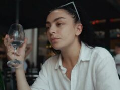 O filme ‘Eruption’ de Charli XCX está sendo transmitido no Netflix ou no Amazon Prime Video? O filme 'Eruption' de Charli XCX está sendo transmitido no Netflix ou no Amazon Prime Video?