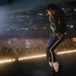 "O filme de 'Michael' é um sucesso de bilheteria, mas gera polêmica" . Aqui está o porquê