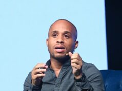 O fundador da startup apoiada pelo Shark Tank, Scholly, processa seu adquirente Sallie Mae Scholly founder Christopher Gray