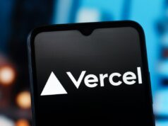 O host do aplicativo Vercel diz que foi hackeado e dados de clientes roubados In this photo illustration, the Vercel logo is seen displayed on a smartphone screen