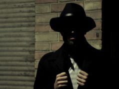 O juiz diz que a Casa Branca não pode ‘forçar’ a Apple a bloquear rastreadores ICE Juiz impede a Casa Branca de 'armar fortemente' a Apple para bloquear rastreadores ICE | A foto mostra uma figura sombria representando a multidão