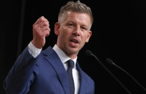 O líder húngaro Péter Magyar deve participar da estreia internacional do documentário ‘Spring Wind – The Awakening’ no Festival de Cinema da Riviera da Itália O líder húngaro Péter Magyar deve participar da estreia internacional do documentário 'Spring Wind – The Awakening' no Festival de Cinema da Riviera da Itália