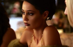 O maquiador de ‘Euphoria’ lança coleção de edição limitada de produtos da 3ª temporada: sombra prateada de Jules, gloss marrom de Cassie e muito mais O maquiador de 'Euphoria' lança coleção de edição limitada de produtos da 3ª temporada: sombra prateada de Jules, gloss marrom de Cassie e muito mais