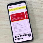 Teste de velocidade visível em pequena cidade fora da loja 4G LTE