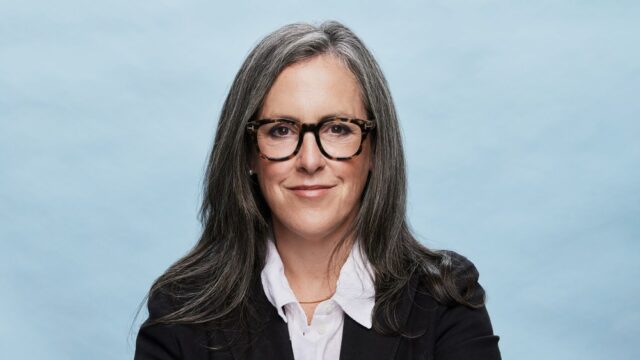 O produtor de 'Top Gun' Jerry Bruckheimer, a vencedora do Oscar de 'Oppenheimer' Emma Thomas Líder do Conselho de Cineastas do Cinema United
