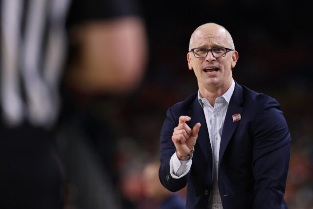 O que Dan Hurley da UConn fez imediatamente após a O que Dan Hurley da UConn fez imediatamente após a vitória na Final Four foi estranho