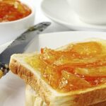 É adorado por Paddington Bear e é um alimento básico na mesa do café da manhã britânico - mas em breve poderá ser conhecido como 'marmelada cítrica' graças ao Brexit'reset' de Keir Starmer