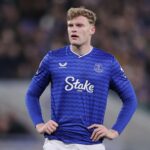 O que a equipe de Jarrad Branthwaite disse ao Man Utd em recente reunião secreta de transferência