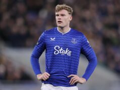 O que a equipe de Jarrad Branthwaite disse ao Man Utd em recente reunião secreta de transferência O que a equipe de Jarrad Branthwaite disse ao Man Utd em recente reunião secreta de transferência