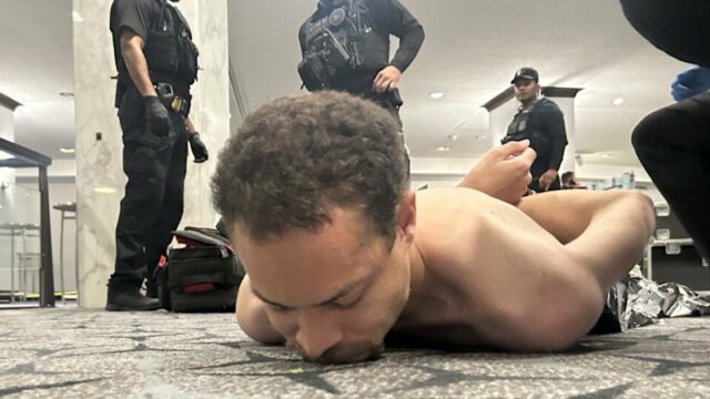 Donald Trump compartilhou uma imagem do suposto atirador, que foi preso no Washington Hilton.