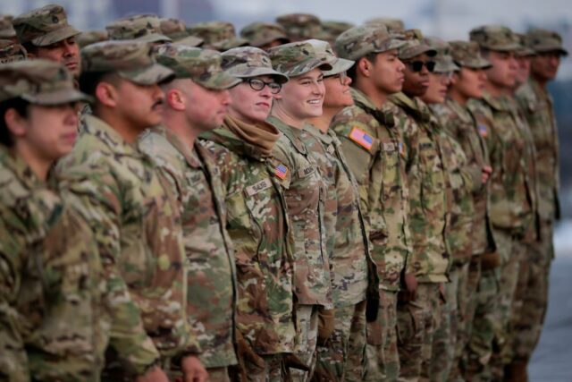 O registro militar automático para homens americanos elegíveis começará em dezembro
